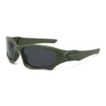 Camouflage-Sonnenbrille mit dunklen Gläsern